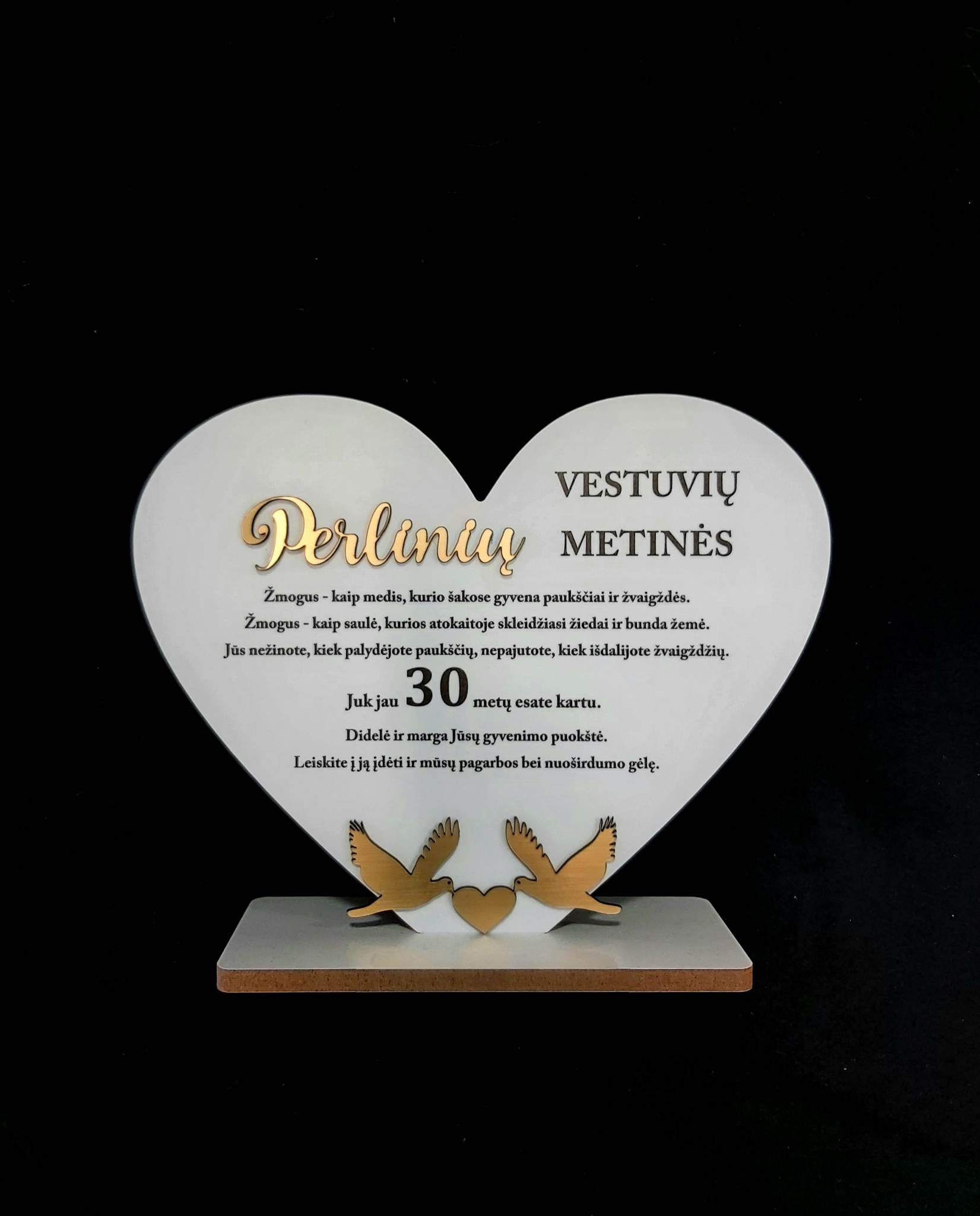 333072138_236030155491016_3968327660602965017_n Pastatoma širdis „Perlinių 30 vestuvių metinių proga” - Image 1